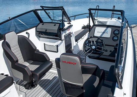 Моторный катер Finnmaster Husky R7